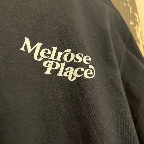 Women’s Retro Melrose place T-shirt. Size Medium. NWOT. - Picture 2 of 6